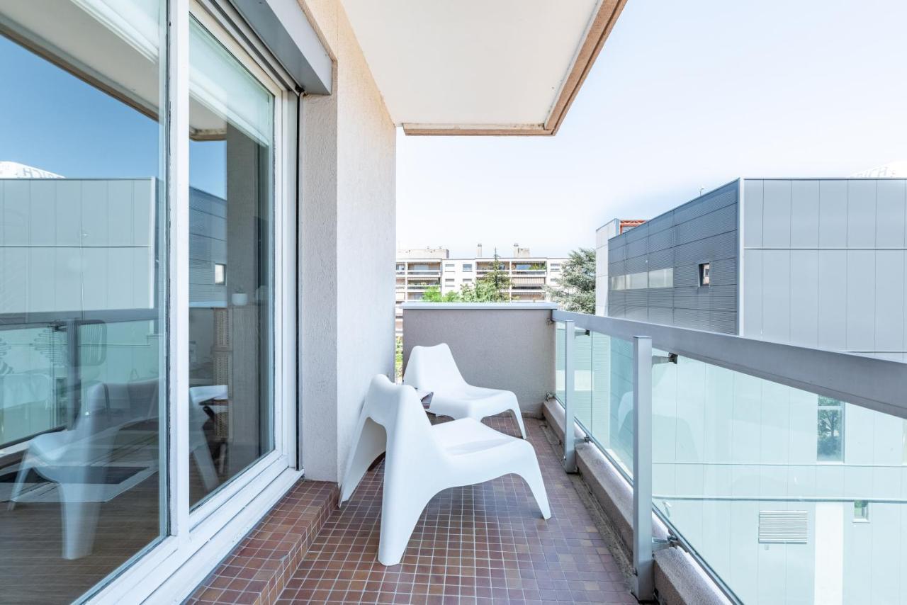 Le Nid Des Cedres - Magnifique Studio Terrasse Montplaisir Lyon Bagian luar foto